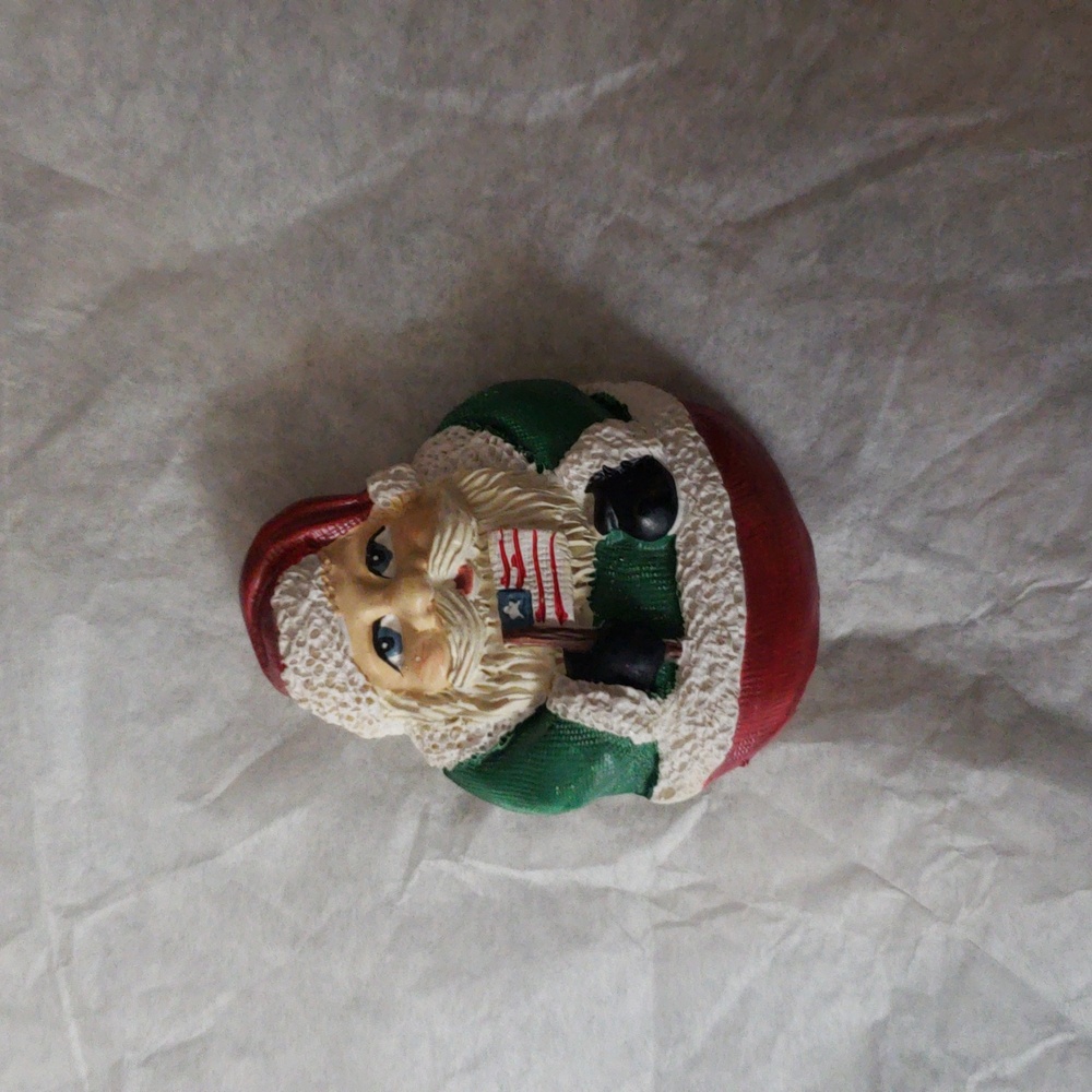 Santa with Flag pin NWOT